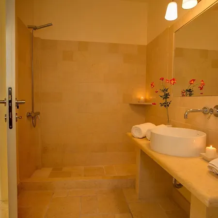 Kteni Ideales * Mousata